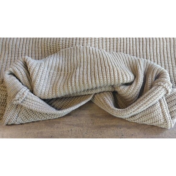 Love Tree Sweater Large Knotted Back Long Sleeve - Picture 7 of 13